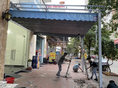 Làm bạt che mưa tại Hà Nam